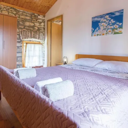 Casa de Férias 2 Bedroom Gorgeous In *