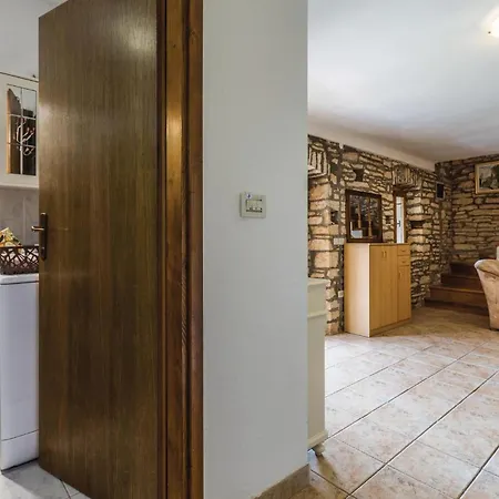 2 Bedroom Gorgeous In Casa de Férias *
